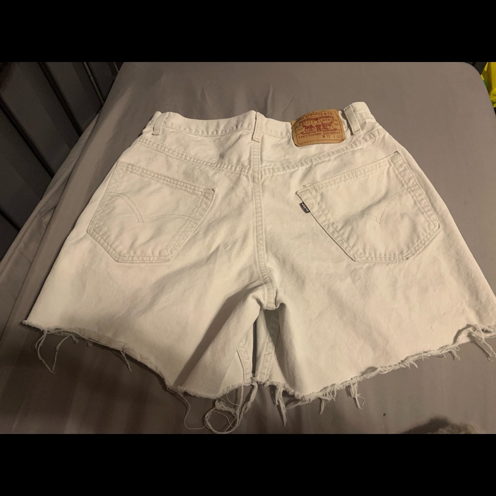 True vintage Levi jean shorts!! Made in the USA super light tan size 31 or 10/12